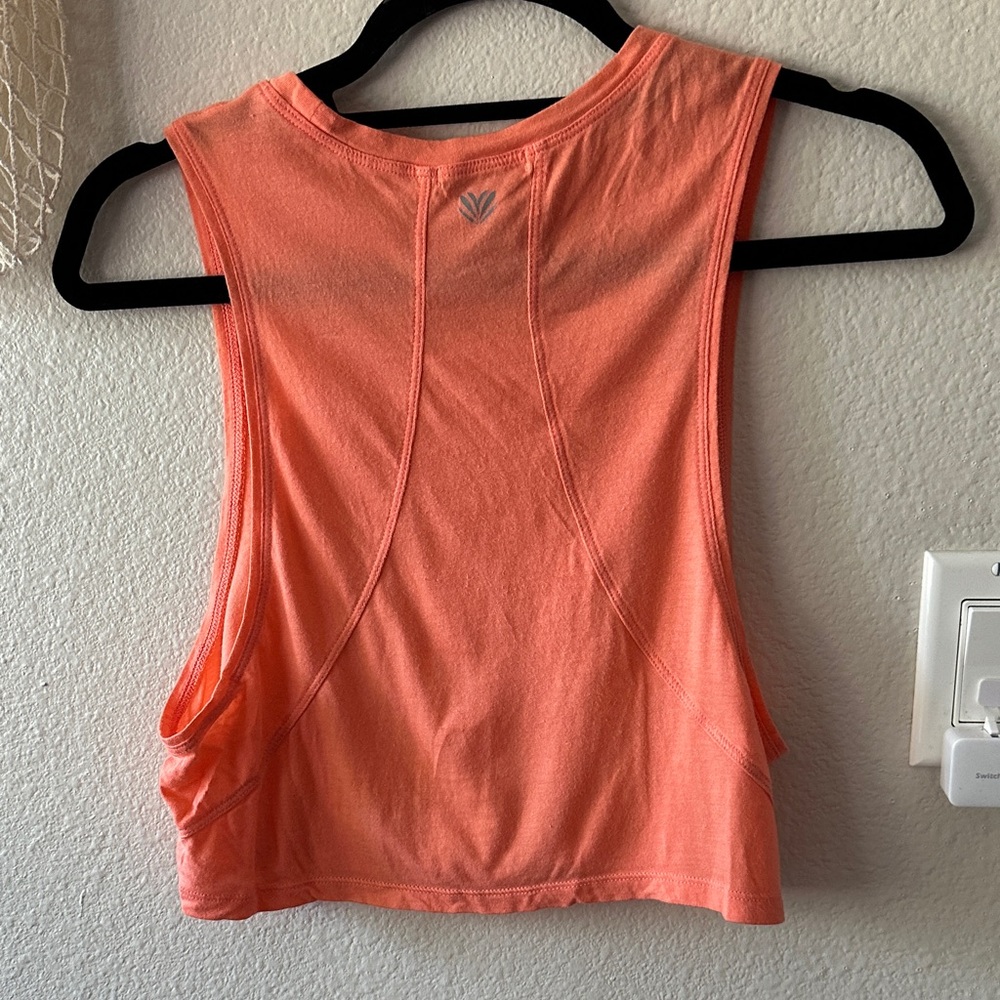 Forever 21 Coral Crop Muscle Tee with White Script - Picture 2 of 2